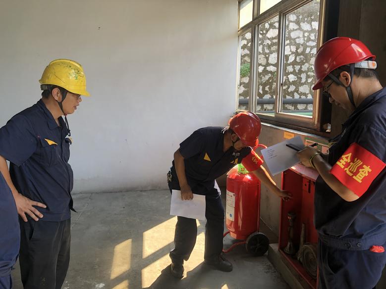 公司開(kāi)展安全隱患落實(shí)情況專(zhuān)項(xiàng)檢查4.jpg 公司開(kāi)展安全隱患落實(shí)情況專(zhuān)項(xiàng)檢查4.jpg